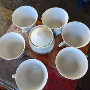 Vintage Mitterteich Bavaria tea cups